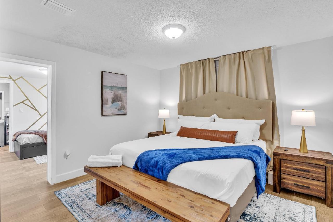 Estelo'S Place - Modern Townhouse With King Bed, Only 5 Min From The Airport! Маямі Екстер'єр фото